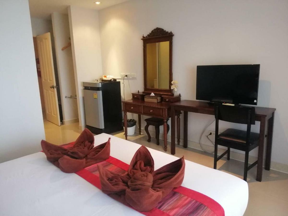 Montana Court Pattaya Apartment Exterior photo