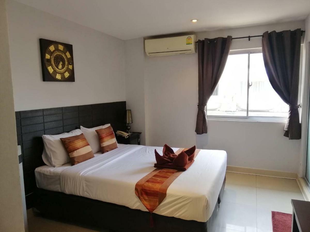Montana Court Pattaya Apartment Exterior photo