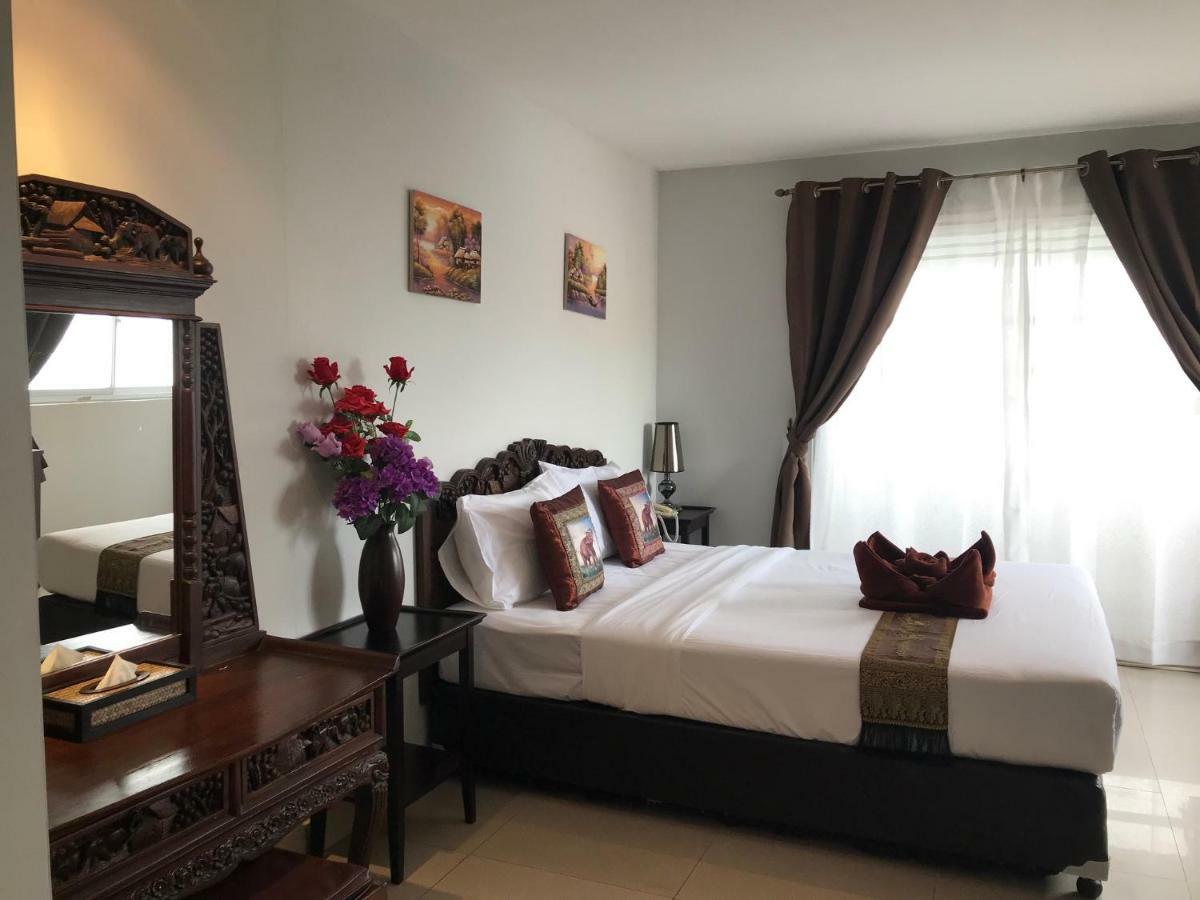 Montana Court Pattaya Apartment Exterior photo